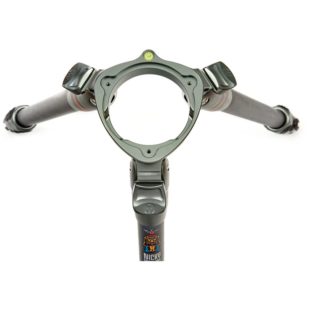 3 Legged Thing Legends Nicky 4-Section Carbon Fiber Hybrid Video/Photo Tripod - Image 8