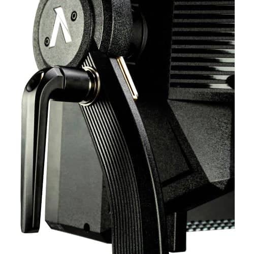 Aputure Nova P600C RGBWW LED Light - Image 6