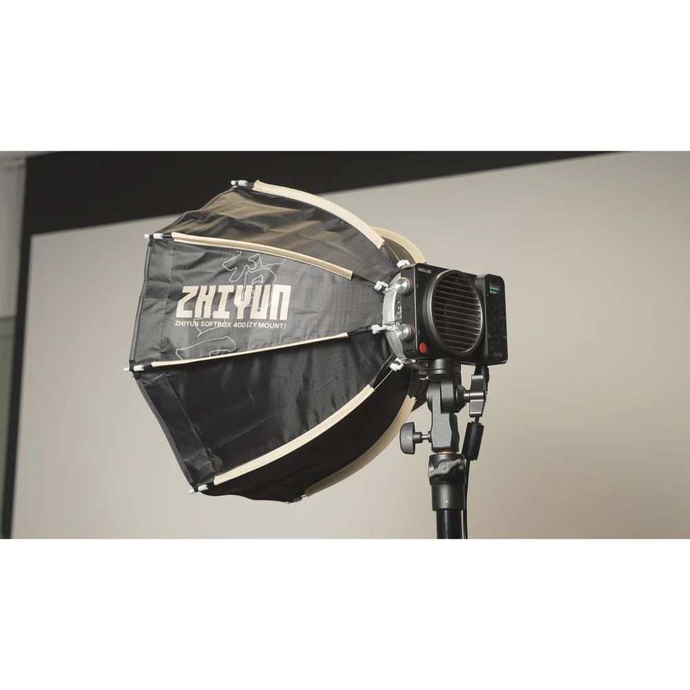 Canon EOS R50 V Mobile Podcasting Kit - Image 57