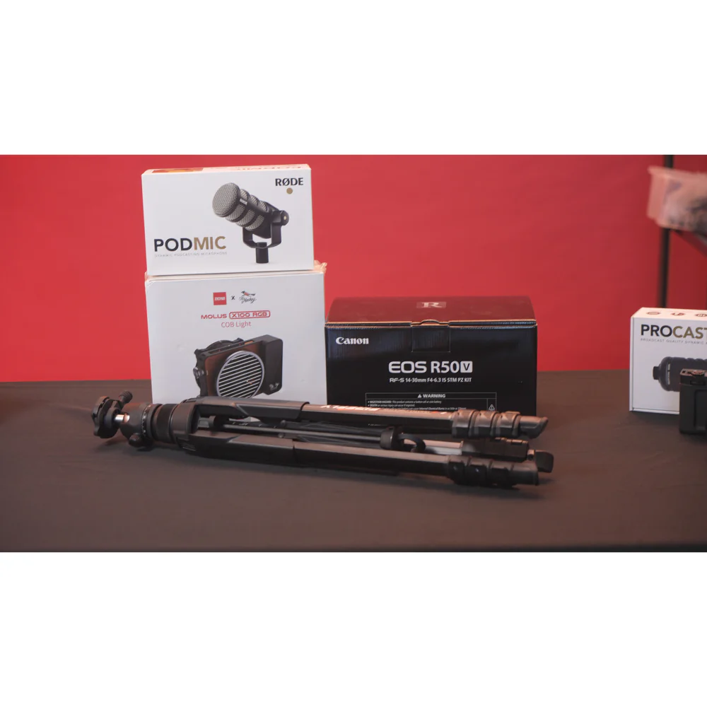 Canon EOS R50 V Mobile Podcasting Kit - Image 64