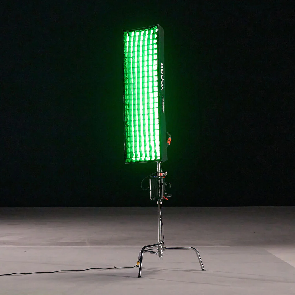 Godox KNOWLED F200SR RGB Flexible LED Light Mat (1 x 4') - Image 5