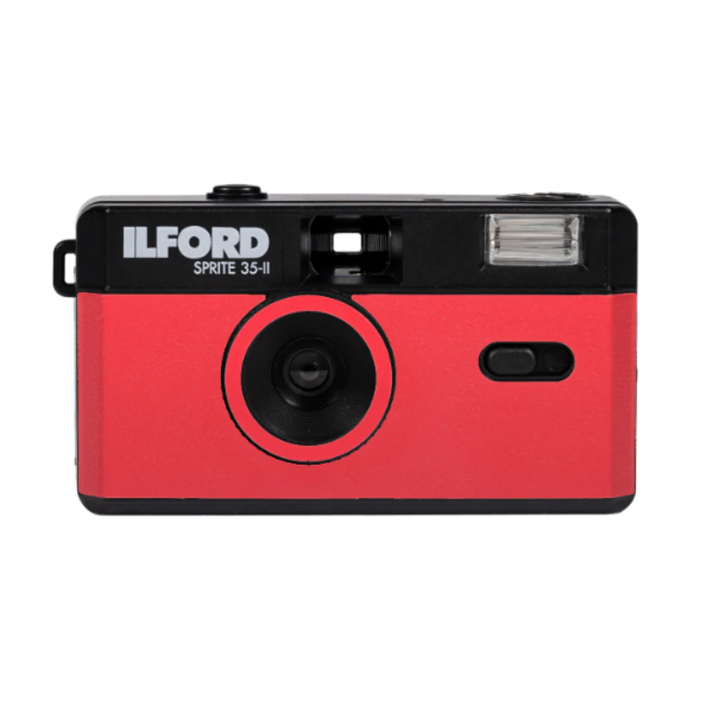 Ilford Sprite 35-II Reusable Camera with Bonus Ilford XP2 24EXP Roll - Image 2