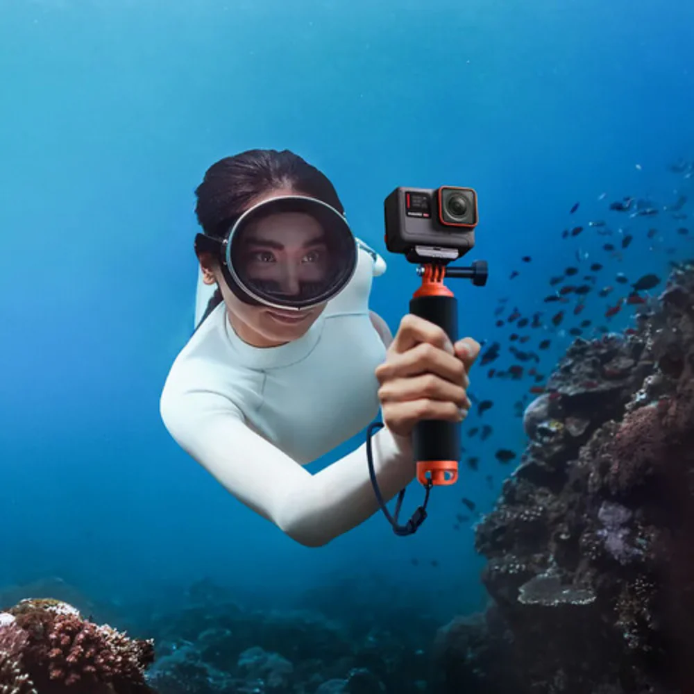 Insta360 Floating Handgrip - Image 3