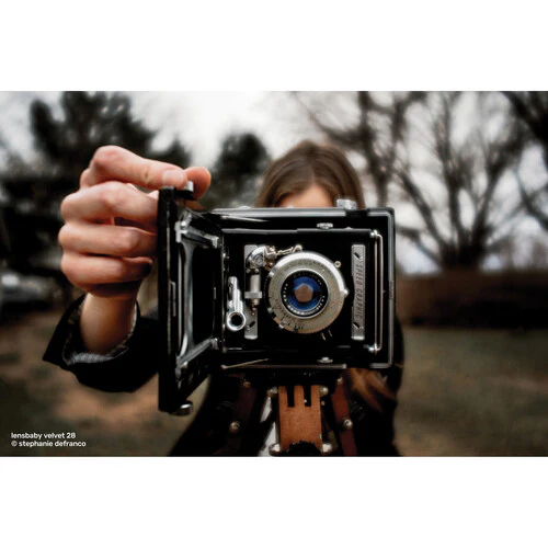 Lensbaby Velvet 28mm f/2.5 Lens for Nikon F - Image 7