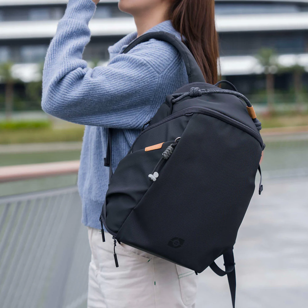 Leofoto Daily Lite 13L Camera Backpack - Image 13