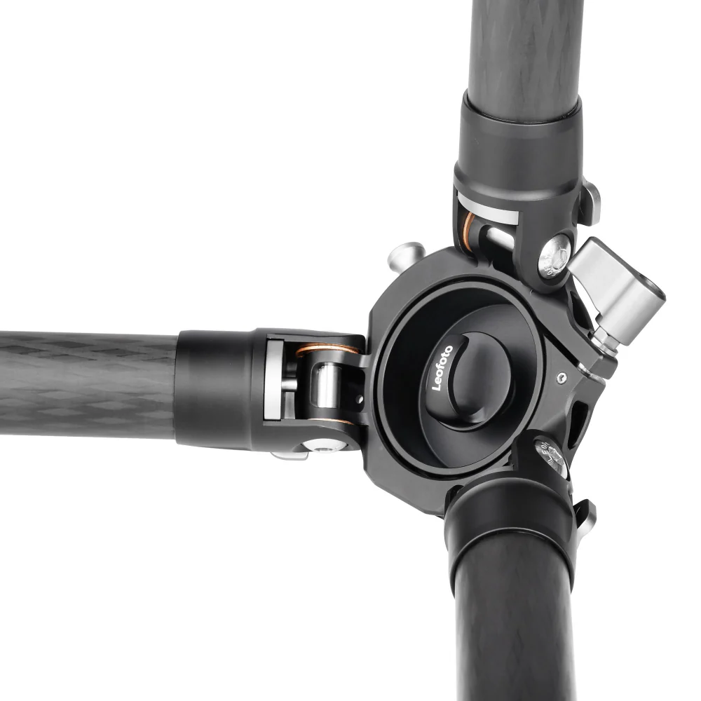 Leofoto LM-404C Summit Series 4 Section Systematic Carbon Fibre Tripod - Image 4