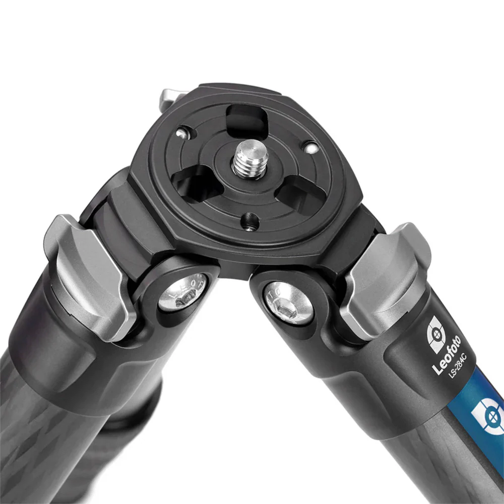 Leofoto LS-284C Ranger Series 4 Section Carbon Fibre Tripod with LH-30LR Ball Head - Image 6