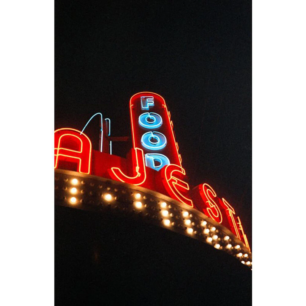 Lomography LomoChrome Colour '92 Colour Negative Film (35mm Roll Film, 36 Exposures) - Image 4