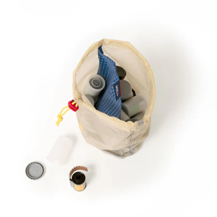 Long Weekend - Film Pouch - 15 Rolls - Creme Multi - Image 2