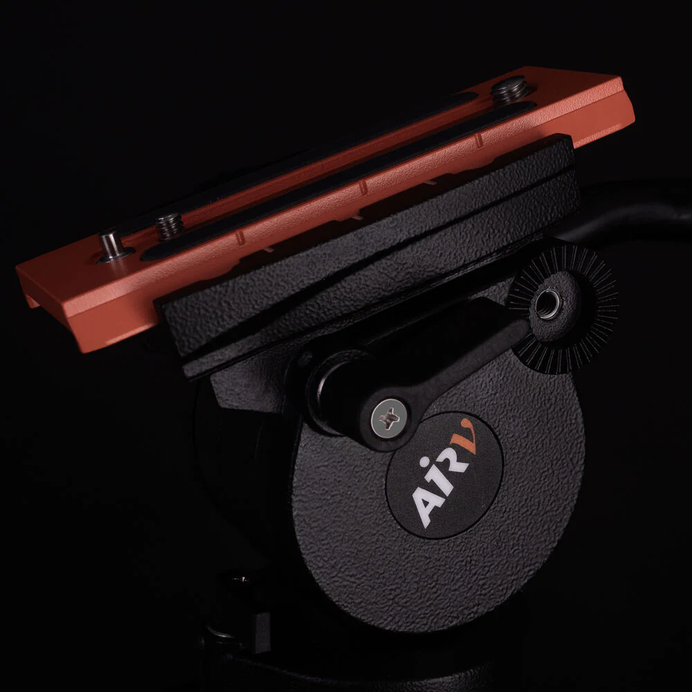 Miller AirV Fluid Head with Solo-Q 75 3-Stage Carbon Fiber Tripod & Soft Case Kit - Image 9