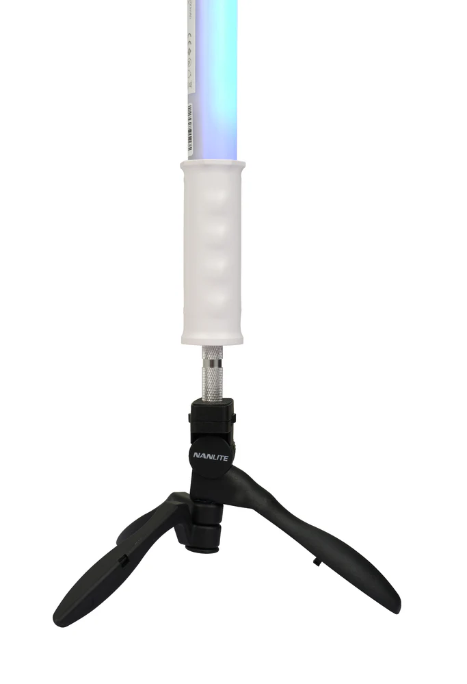 Nanlite LS-FL-T8 Floor Light Stand for T8 LED tubes - Image 4