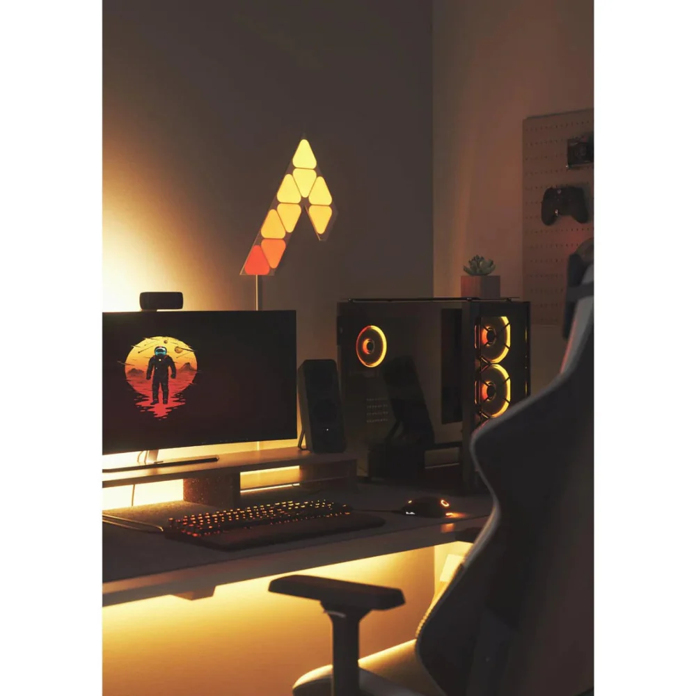 Nanoleaf Shapes - Mini Triangles Starter Kit (9 Panels) - Image 6