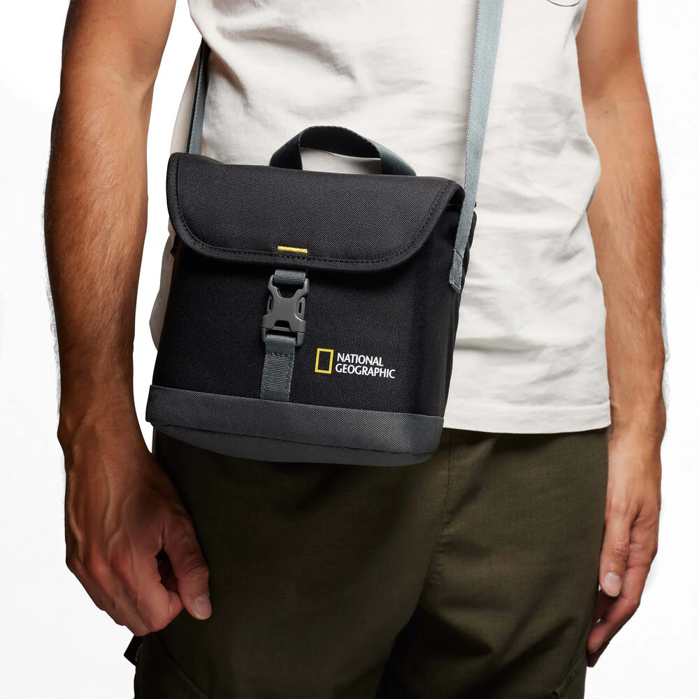 National Geographic Shoulder Bag (Black, Small) - Image 8