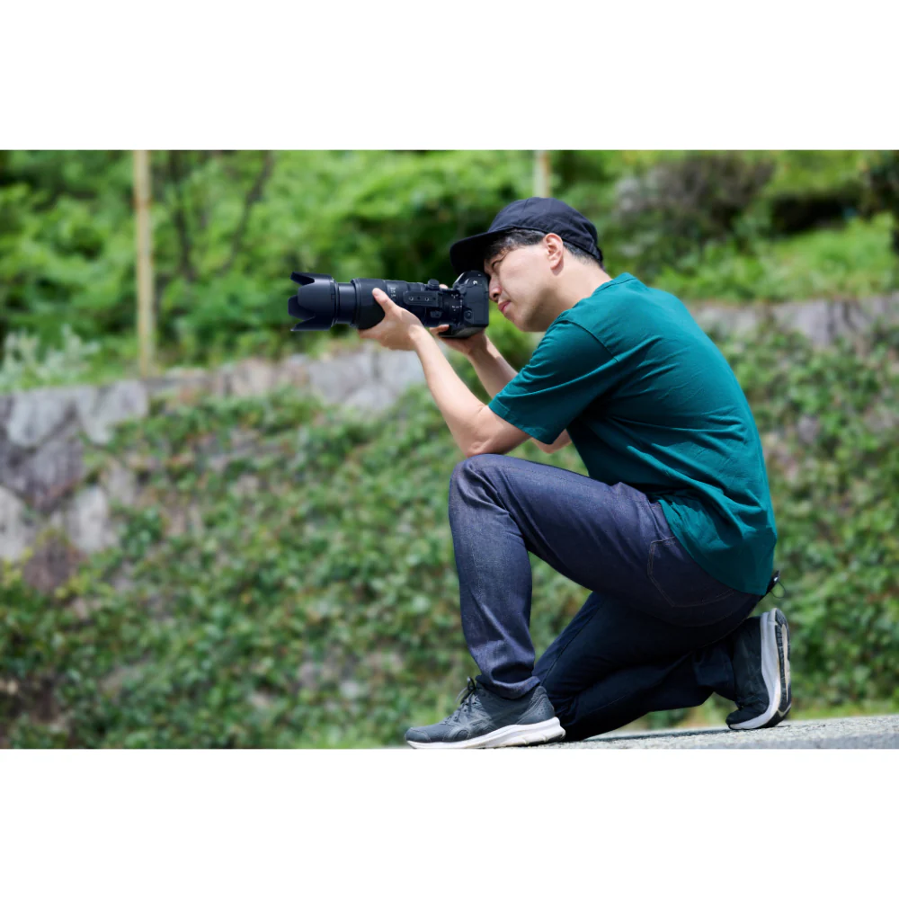 Nikon Z8 Mirrorless Digital Camera (Body Only) - Image 36