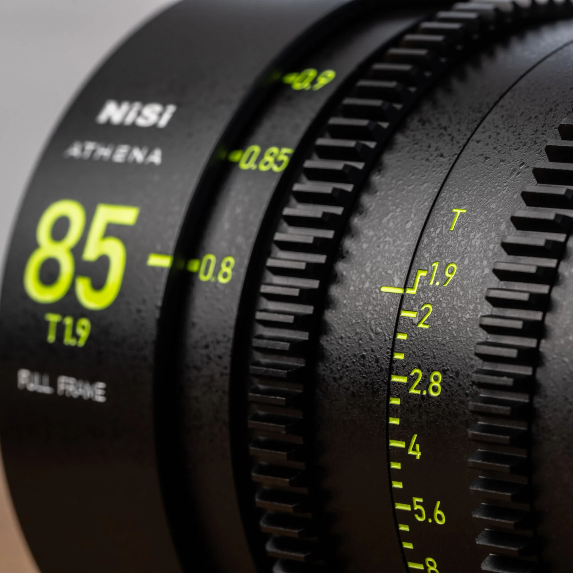 NiSi ATHENA PRIME Full Frame Cinema Lens Kit with 5 Lenses 14mm T2.4, 25mm T1.9, 35mm T1.9, 50mm T1.9, 85mm T1.9 + Hard Case (RF Mount) - Image 13