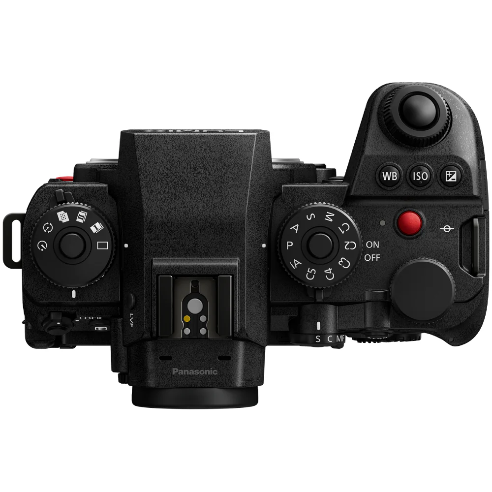 Panasonic LUMIX S1R II with S 24-105mm f/4 Macro OIS Lens - Image 18