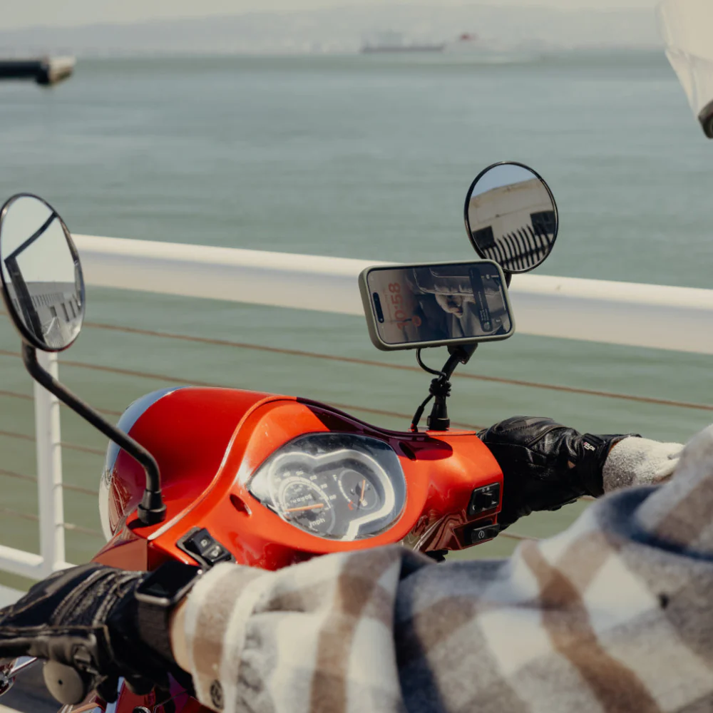 Peak Design Mobile Motorcycle Mount Mirror Mount: Charging Black - Image 5