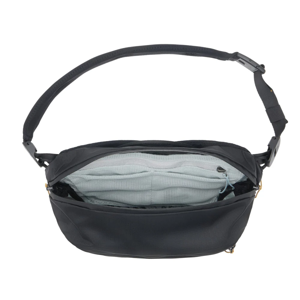 Peak Design Outdoor Sling 4L - Image 4