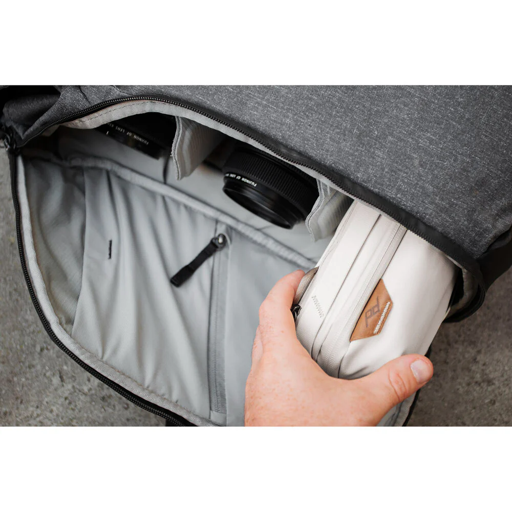 Peak Design Tech Pouch - Image 18