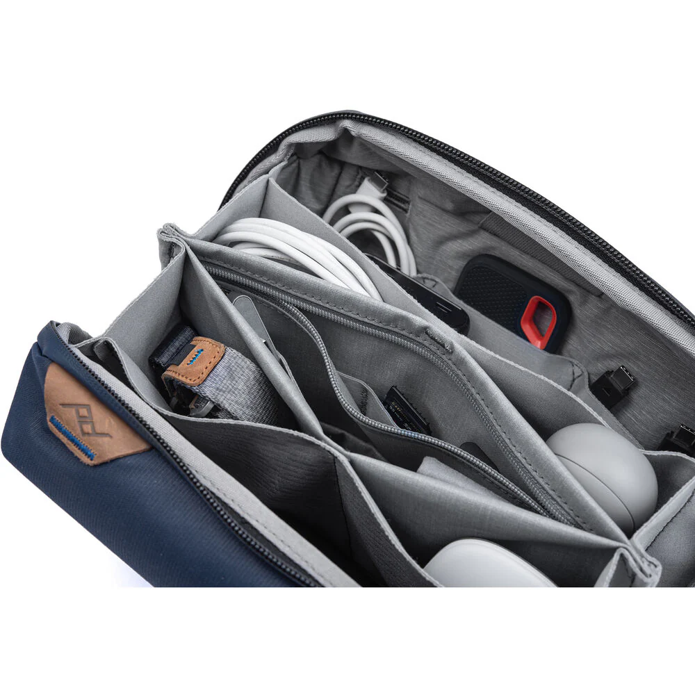 Peak Design Tech Pouch - Image 36