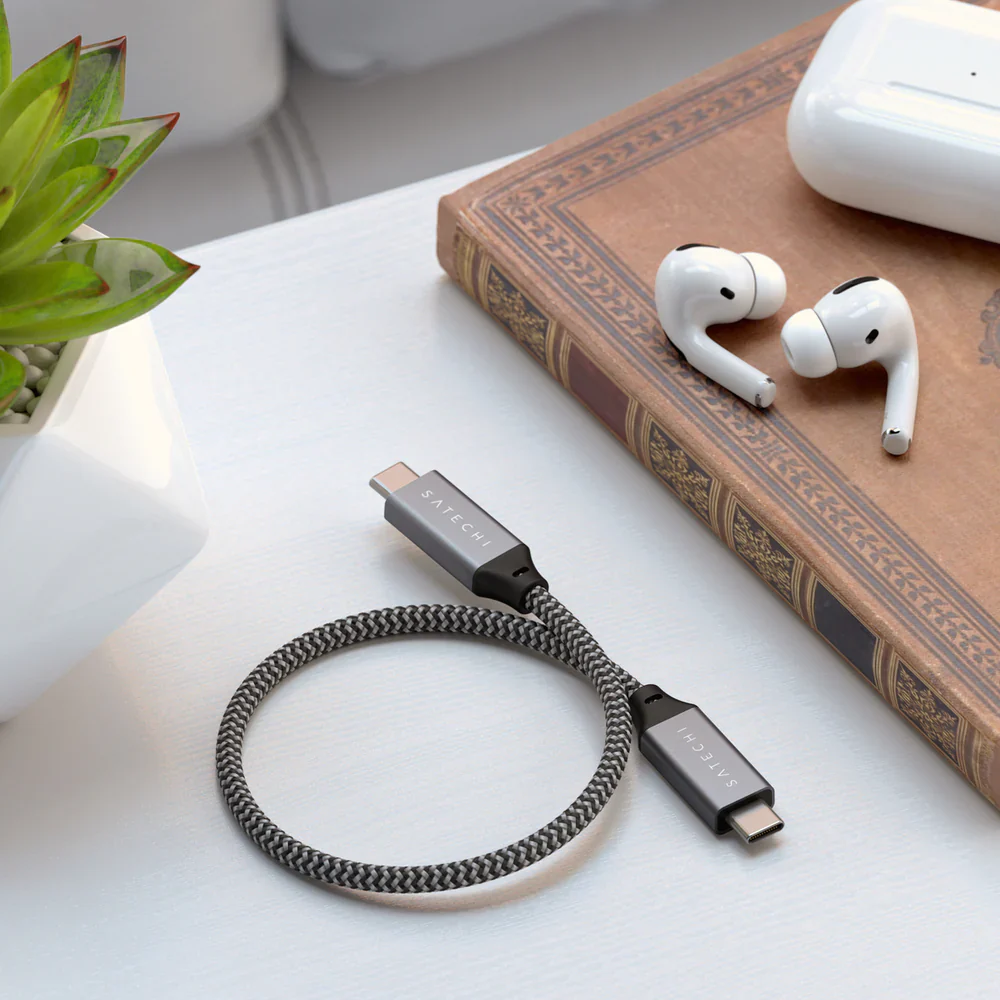 Satechi USB-4 USB-C to USB-C Cable - 25cm - Image 10