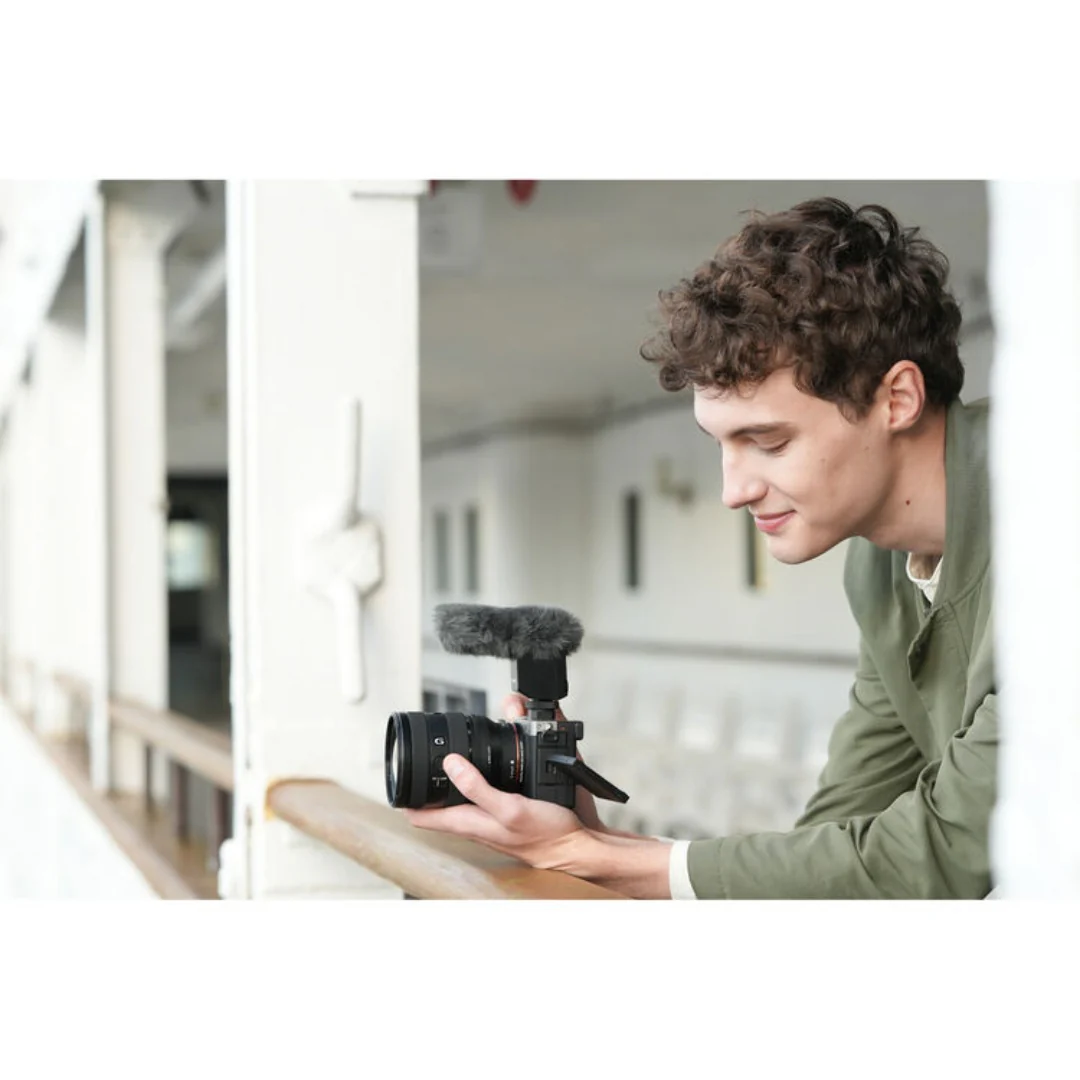 Sony a7C II (Silver) with 20-70mm f/4 G Lens - Image 22