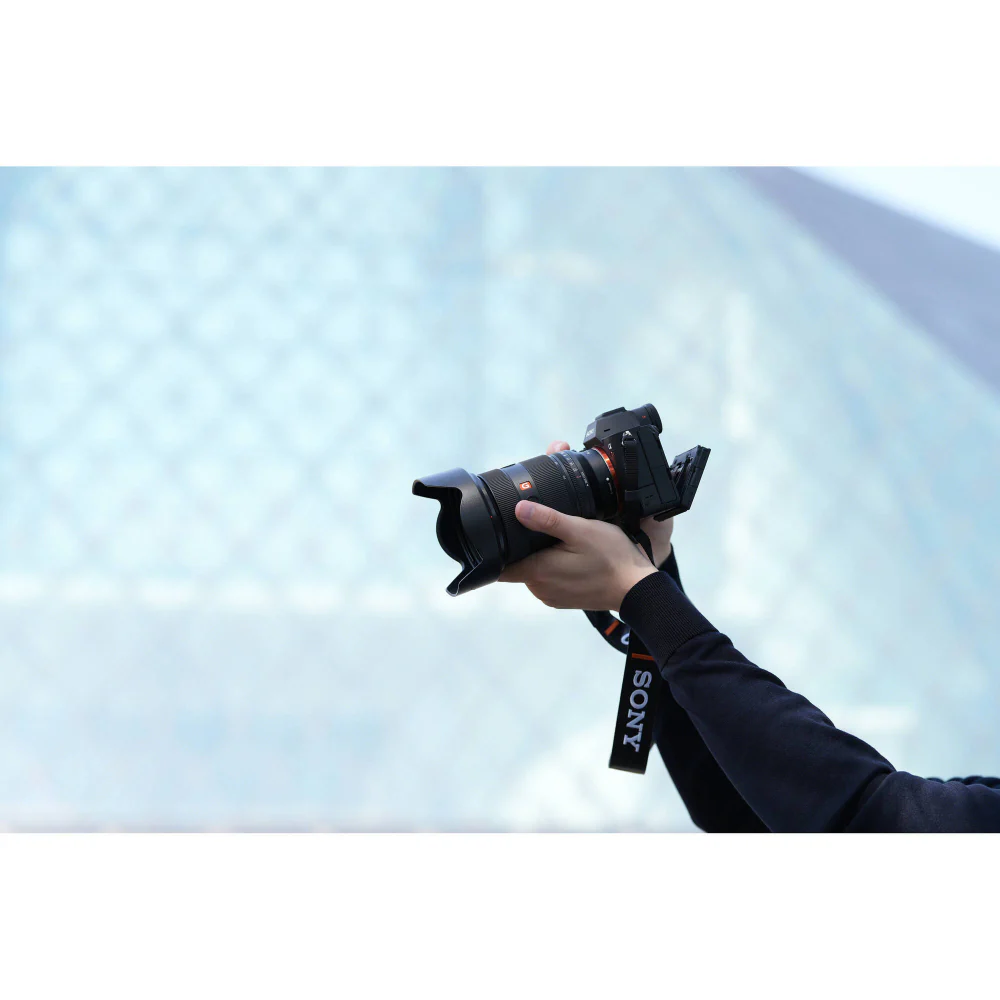 Sony A7R V Mirrorless Digital Camera - Body Only - Image 9