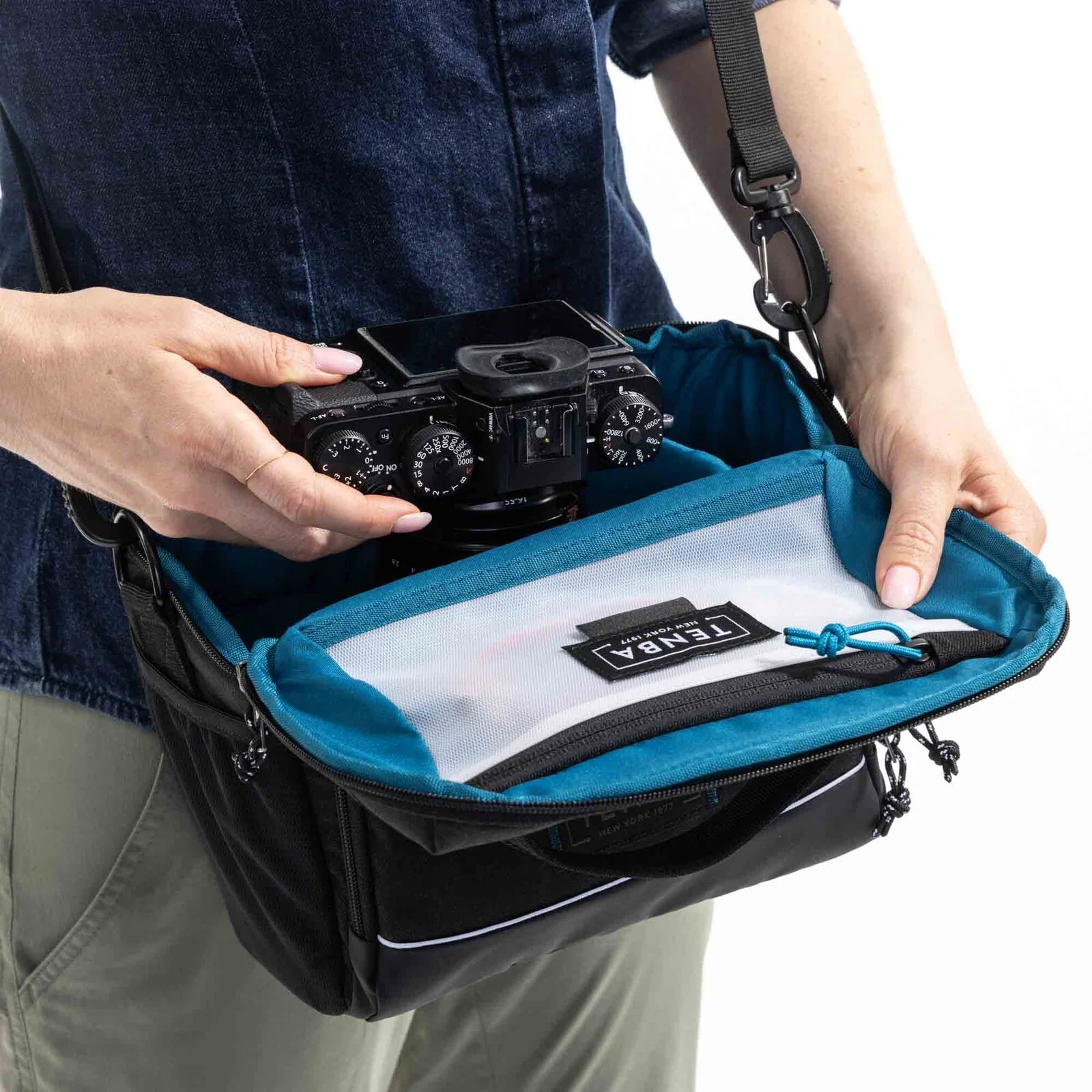 Tenba Skyline V2 Shoulder Bag 10 - Image 9