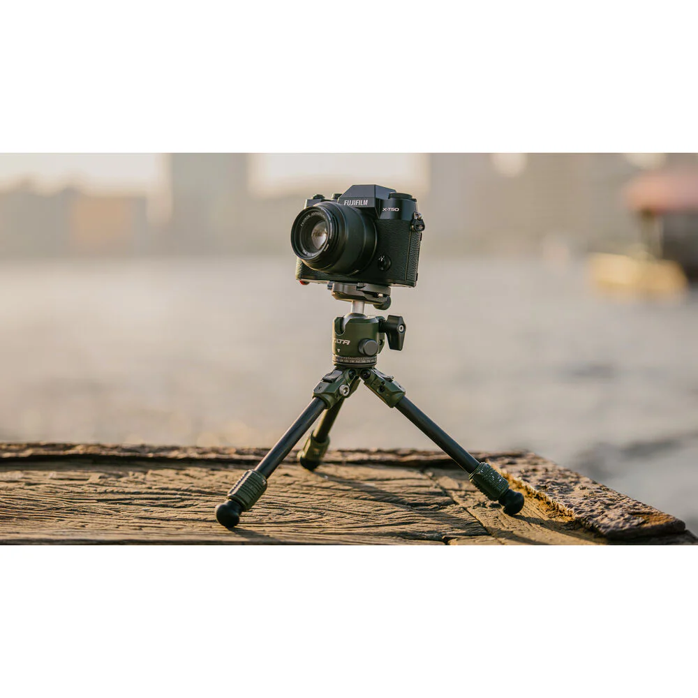 Tilta BT03 Carbon Fiber Tabletop Tripod with Ball Head - Image 11