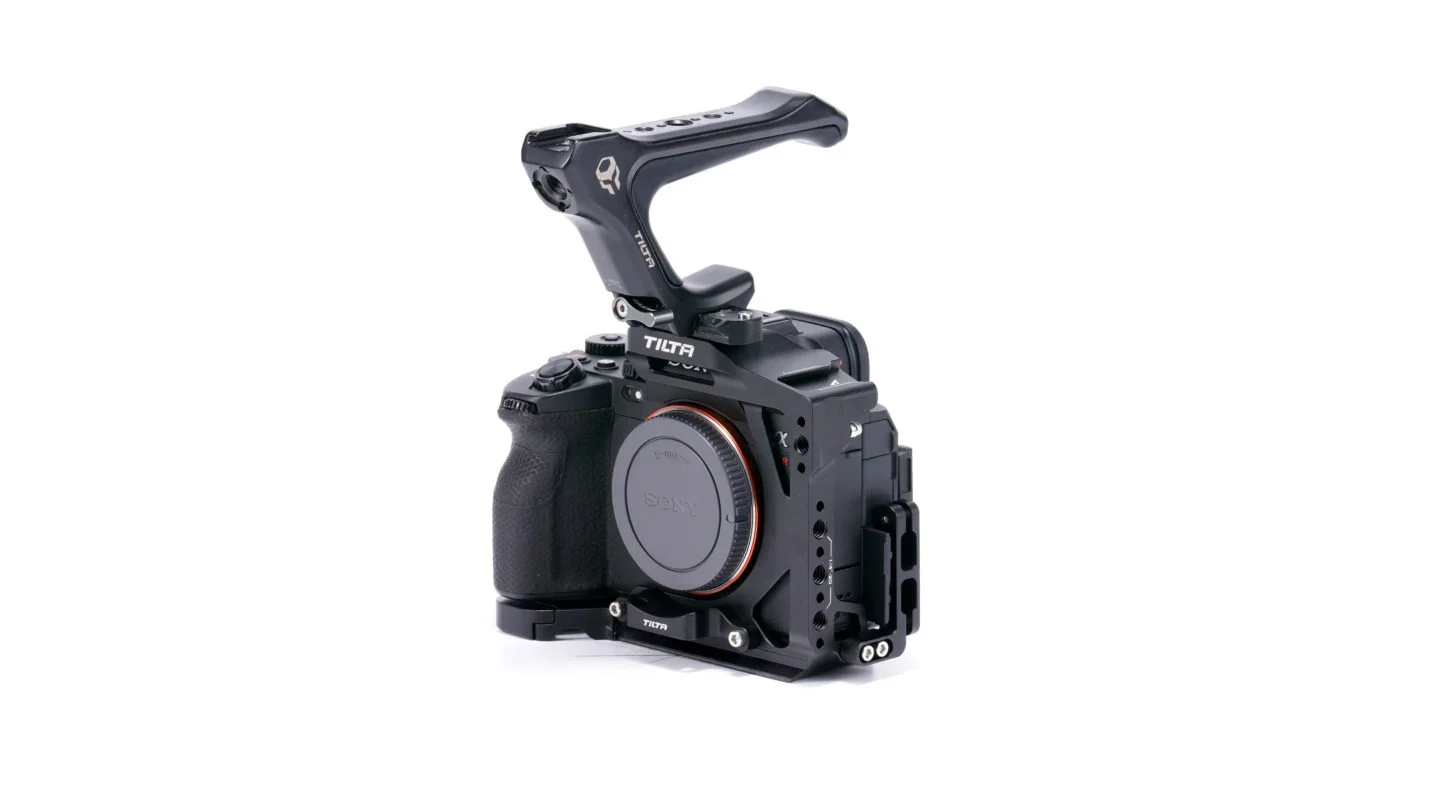 Tilta Sony a7R V Half Cage Lightweight Kit - Black - Image 2