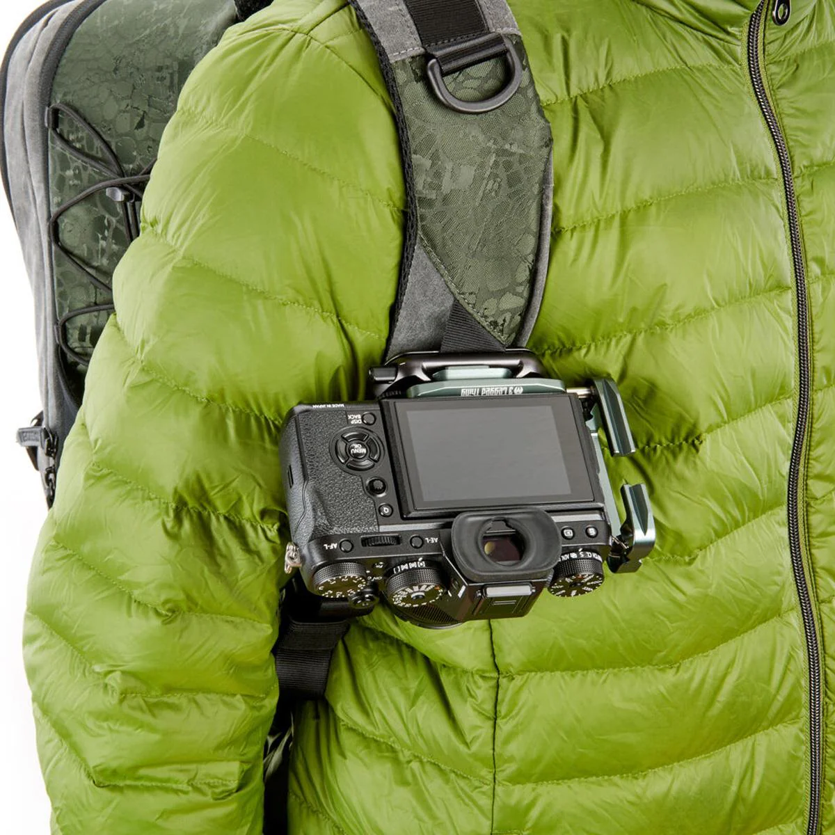 Toxic from 3 Legged Thing - Valkyrie Camera Backpack Large - Emerald - Image 23