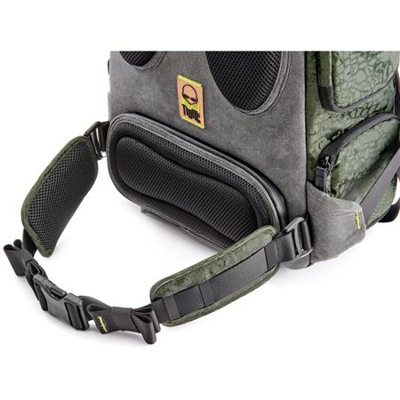 Toxic from 3 Legged Thing - Valkyrie Camera Backpack Medium - Emerald - Image 10
