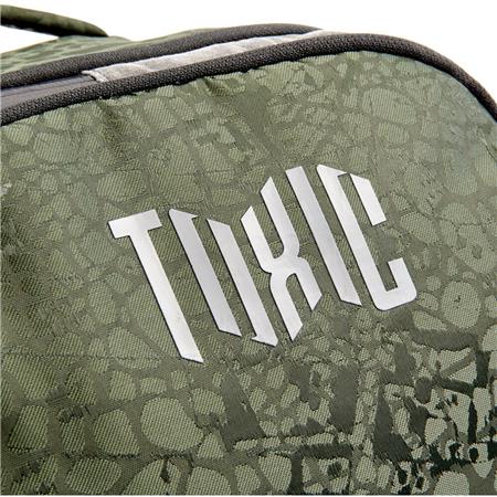Toxic from 3 Legged Thing - Valkyrie Camera Backpack Medium - Emerald - Image 15