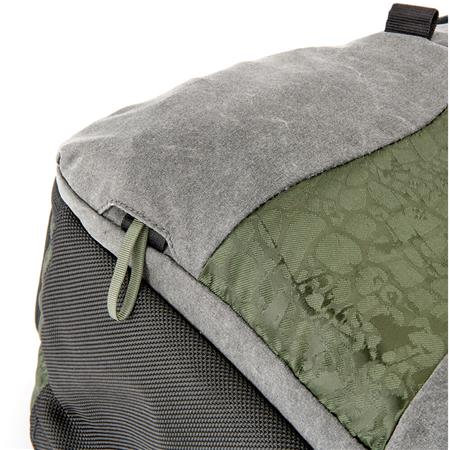 Toxic from 3 Legged Thing - Valkyrie Camera Backpack Medium - Emerald - Image 21