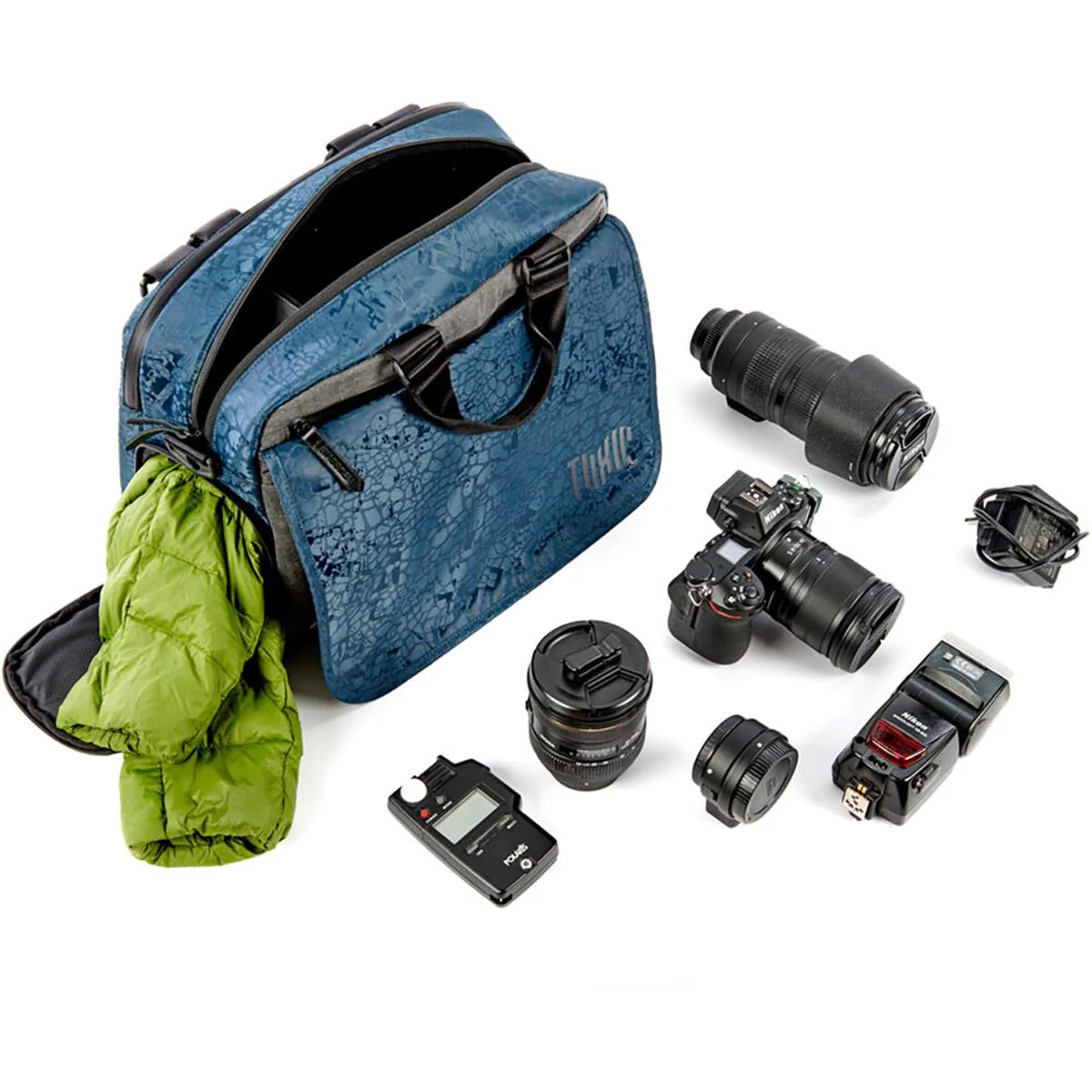 Toxic from 3 Legged Thing - Wraith Camera Messenger Bag Large - Sapphire - Image 14