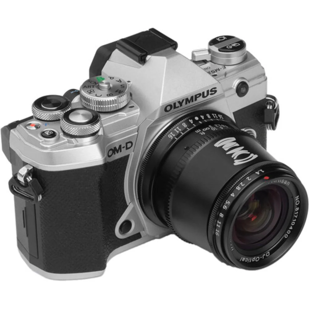 TTArtisan 17mm f/1.4 Lens Black - Image 11