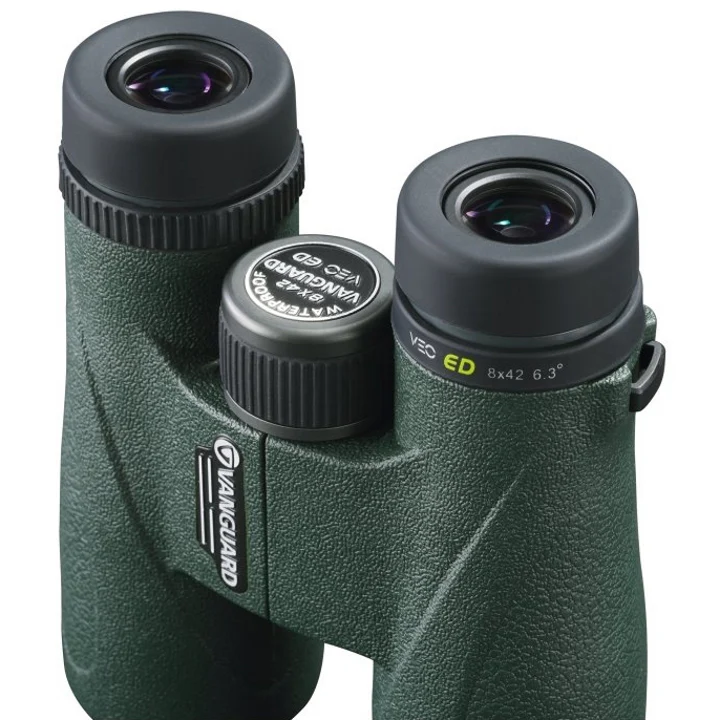 Vanguard VEO ED 8x42 Binoculars - Image 2