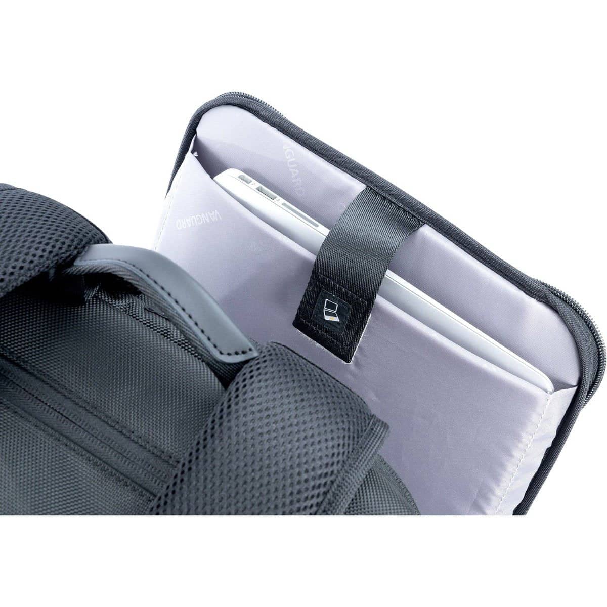 Vanguard VEO Select 41 Backpack - Black - Image 11