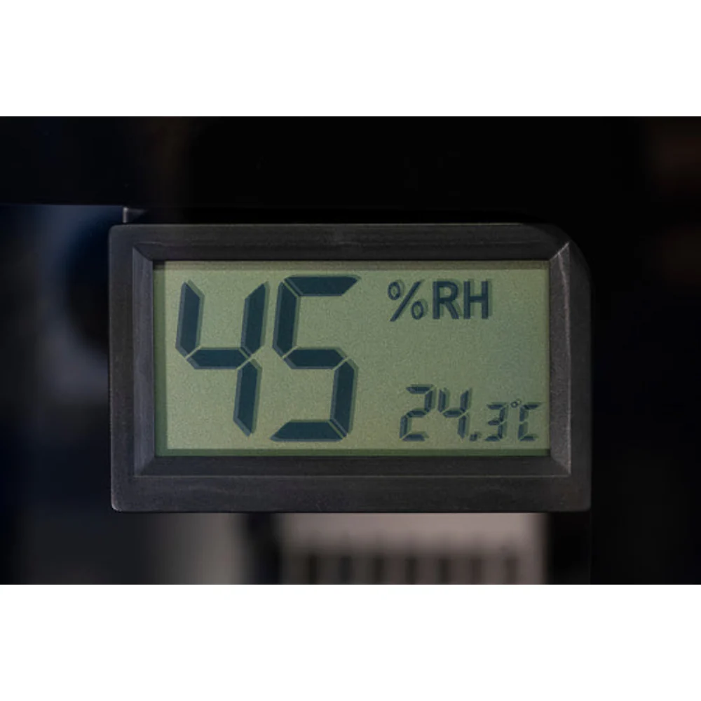 Wonderful AD-139CH, 163 Litre Dry Cabinet with 3 Trays and Digital Hygrometer - Image 9